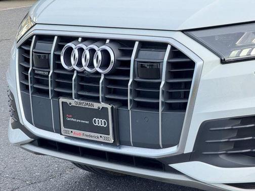 2023 Audi Q7 55 Premium Plus
