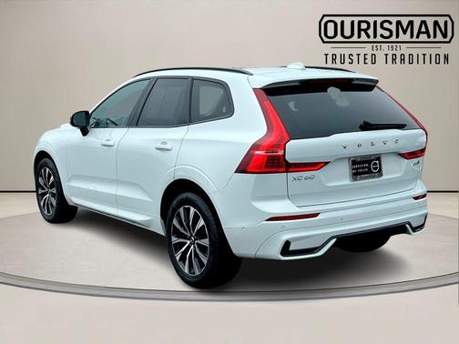 2023 Volvo XC60 B5 Plus Dark Theme