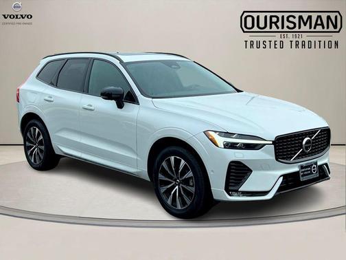 2023 Volvo XC60 B5 Plus Dark Theme