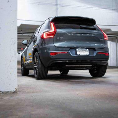 2026 Volvo XC40 B5 Core