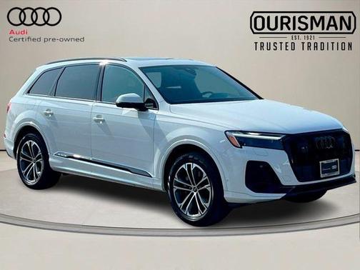 2025 Audi Q7 45 Premium Plus