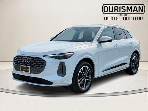 Glacier White 2025 Audi Q5 2.0T Prestige