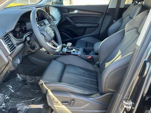 2024 Audi Q5 45 S line Premium Plus