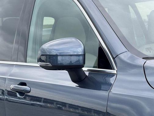 2026 Volvo XC90 Plug-In Hybrid T8 Plus