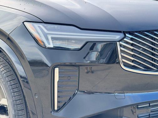 2026 Volvo XC90 Plug-In Hybrid T8 Plus