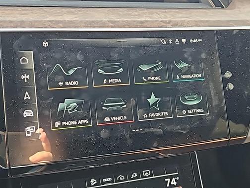 2022 Audi e-tron Premium