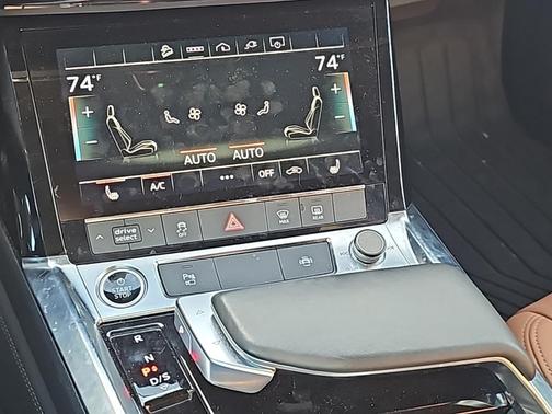 2022 Audi e-tron Premium