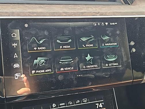 2022 Audi e-tron Premium