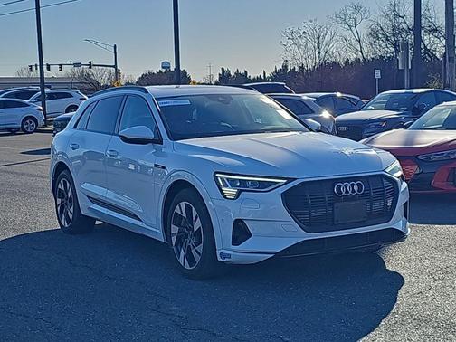 2021 Audi e-tron Premium