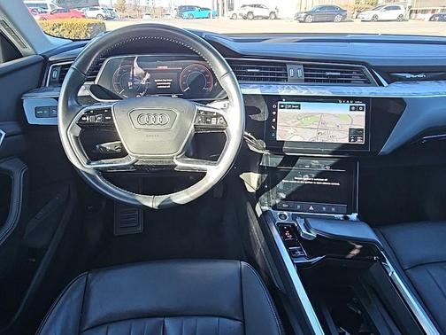2021 Audi e-tron Premium