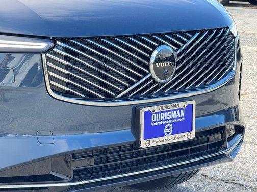 2026 Volvo XC90 B6 Plus 6-Seater