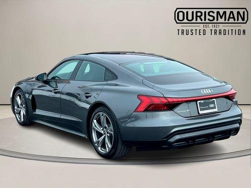 2023 Audi e-tron GT Premium Plus