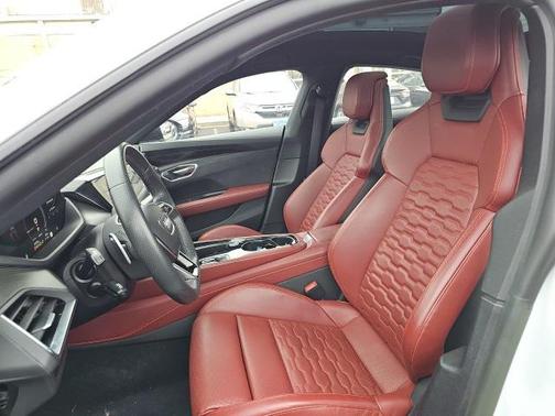 2023 Audi e-tron GT Prestige