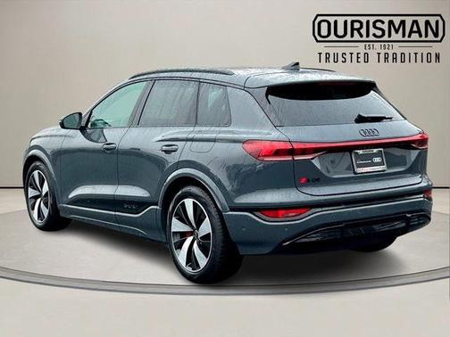 2025 Audi SQ6 e-tron Prestige