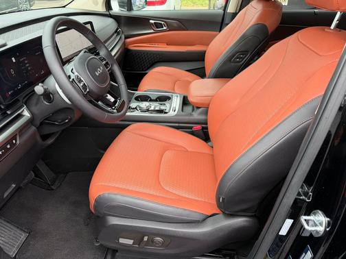 Aurora Black Pearl 2025 Kia Carnival Hybrid SX Prestige