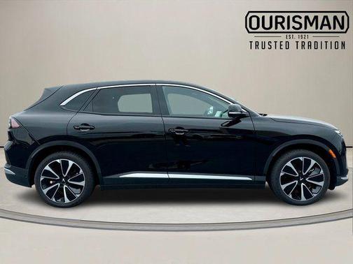 2025 VinFast VF 8 Plus