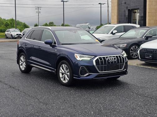 Navarra Blue Metallic 2025 Audi Q3 Premium Plus