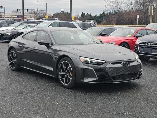 2023 Audi RS e-tron GT Base