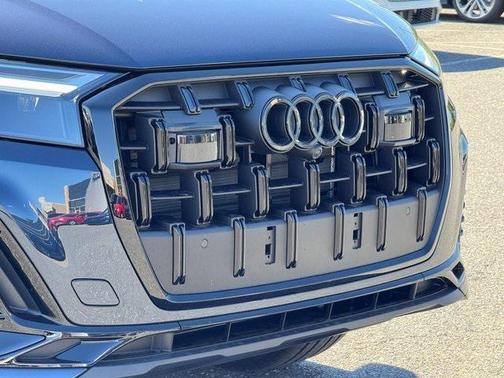 2026 Audi Q7 45 Premium
