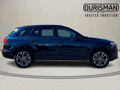 2026 Audi Q7 45 Premium