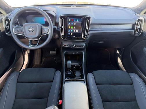2023 Volvo XC40 Recharge Pure Electric Ultimate