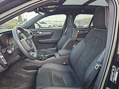 2023 Volvo XC40 Recharge Pure Electric Ultimate