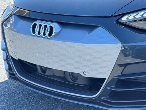 2022 Audi e-tron GT Premium Plus