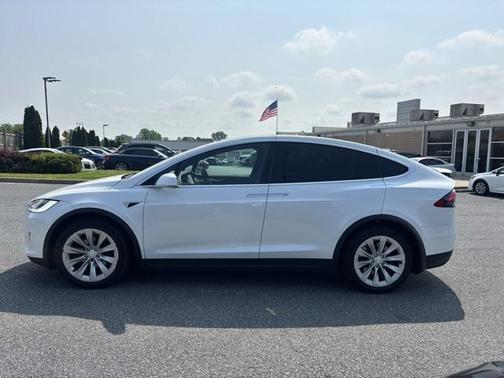 2020 Tesla Model X Long Range