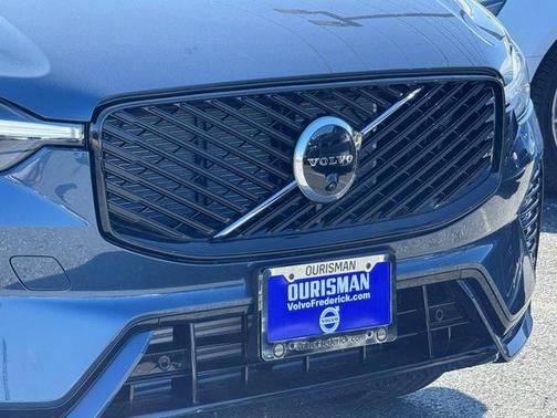 2026 Volvo XC60 Plug-In Hybrid T8 Plus