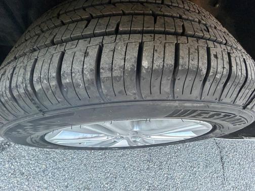 Starfire Pearl 2013 Lexus ES 350 Base