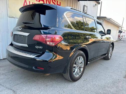 2016 INFINITI QX80 Base