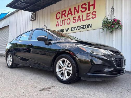 Mosaic Black Metallic 2018 Chevrolet Cruze LT