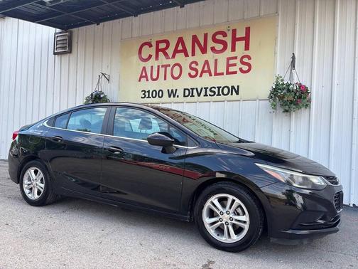 Mosaic Black Metallic 2018 Chevrolet Cruze LT