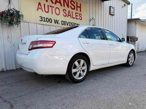 Classic Silver Metallic 2010 Toyota Camry LE