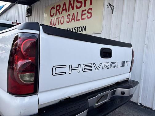 2005 Chevrolet Silverado 1500 W/T