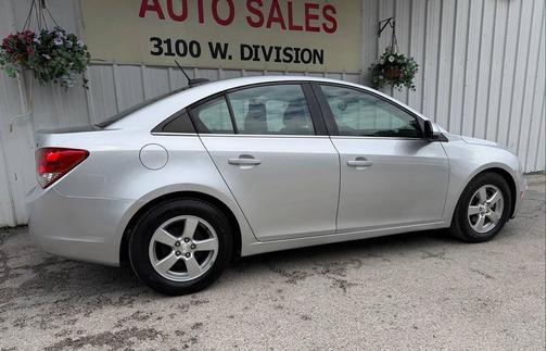 Silver Ice Metallic 2015 Chevrolet Cruze 1LT