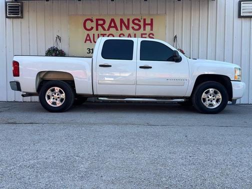 Off White 2008 Chevrolet Silverado 1500 LT1 Crew Cab