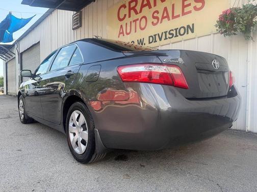 Magnetic Gray Metallic 2009 Toyota Camry LE
