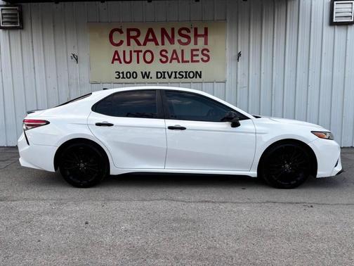 2019 Toyota Camry SE