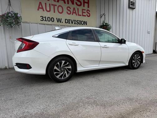 White 2018 Honda Civic EX