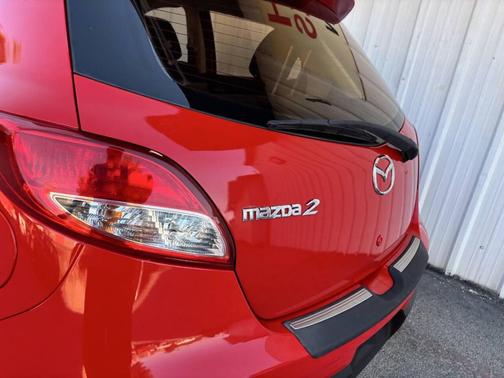 2012 Mazda Mazda2 Touring