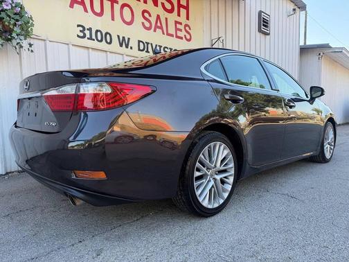 Brown 2013 Lexus ES 350 Base