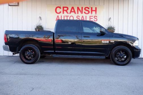 Photo 2 of 32 of 2013 RAM 1500 Tradesman