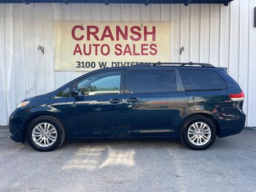 2011 Toyota Sienna XLE