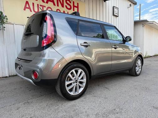 Titanium Gray 2018 Kia Soul +