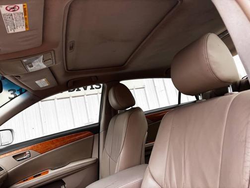 2005 Toyota Avalon XLS