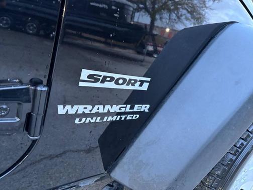 2017 Jeep Wrangler Unlimited Sport