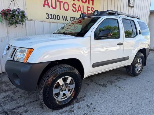 Glacier White 2013 Nissan Xterra PRO-4X