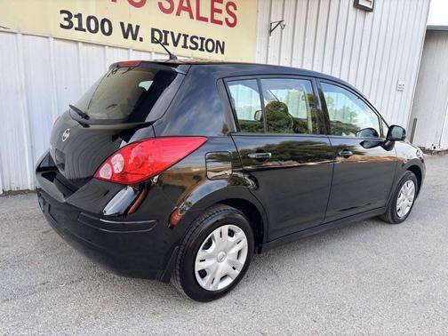 2011 Nissan Versa 1.8 S