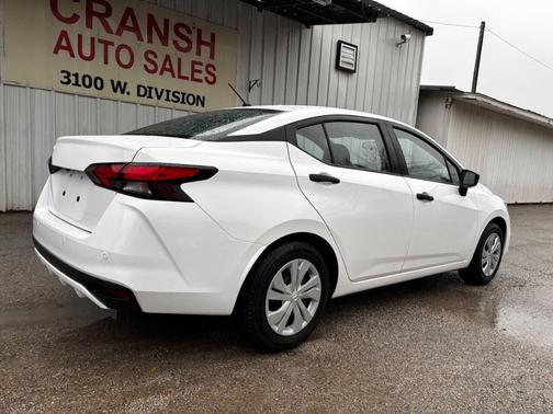 2021 Nissan Versa 1.6 S